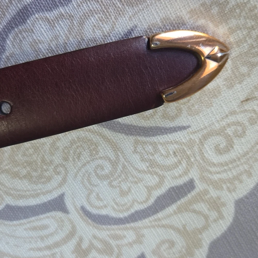 VINTAGE Brighton Dark Brown 100% Leather Rivet Belt Size 42